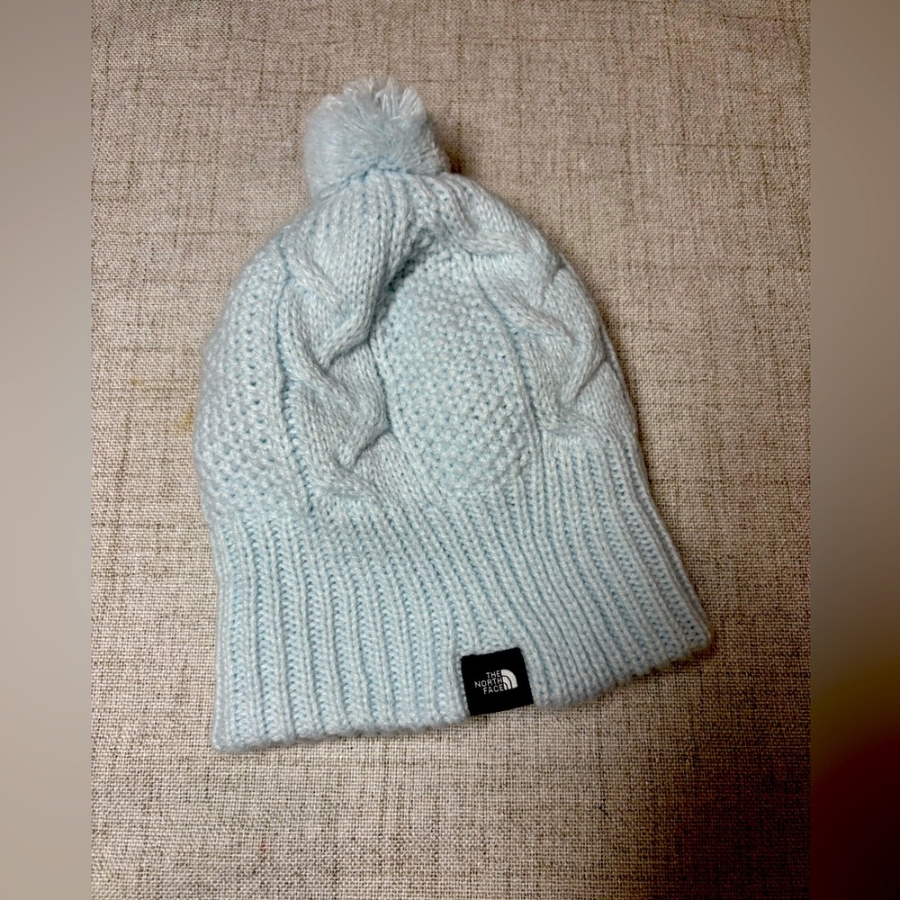 NORTH FACE baby blue sweater knit hat soft fleece lining. Like new. EUC. 0-6 mos